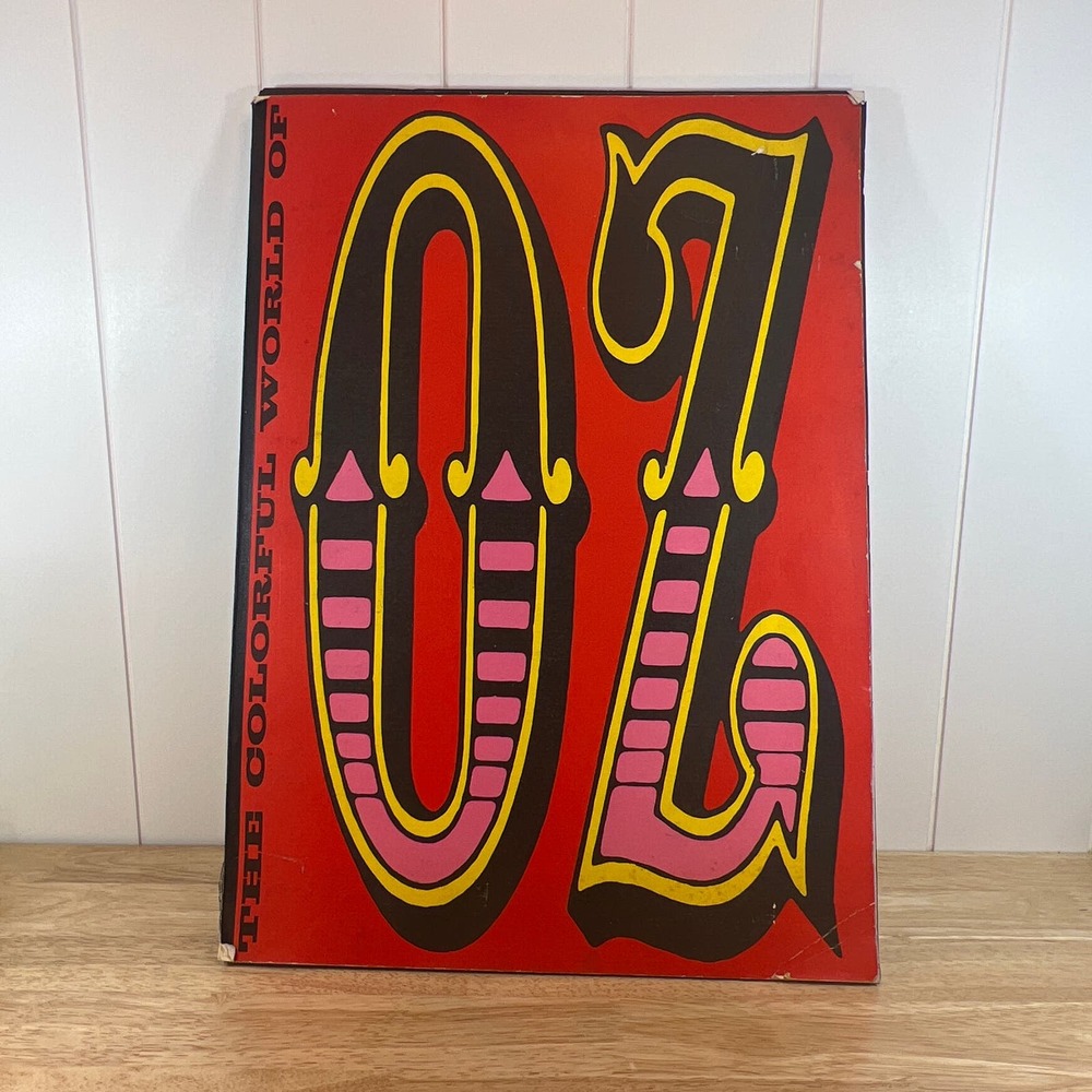 Rare!! “The colorful world of Oz” vintage coloring book L. Frank Baum